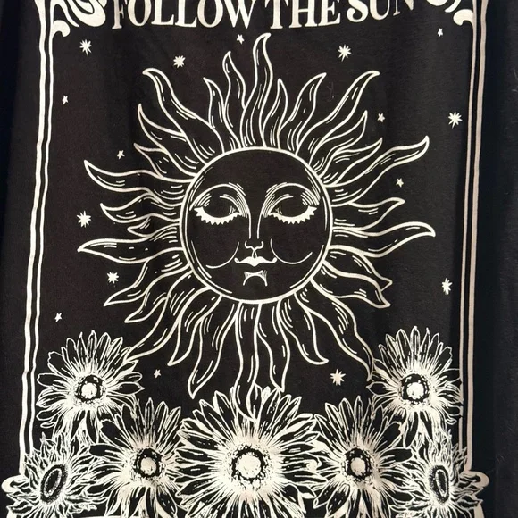 Follow The Sun Black Fringe Organic Gen Tank Top - Sunflower Graphic - Picture 3 of 7